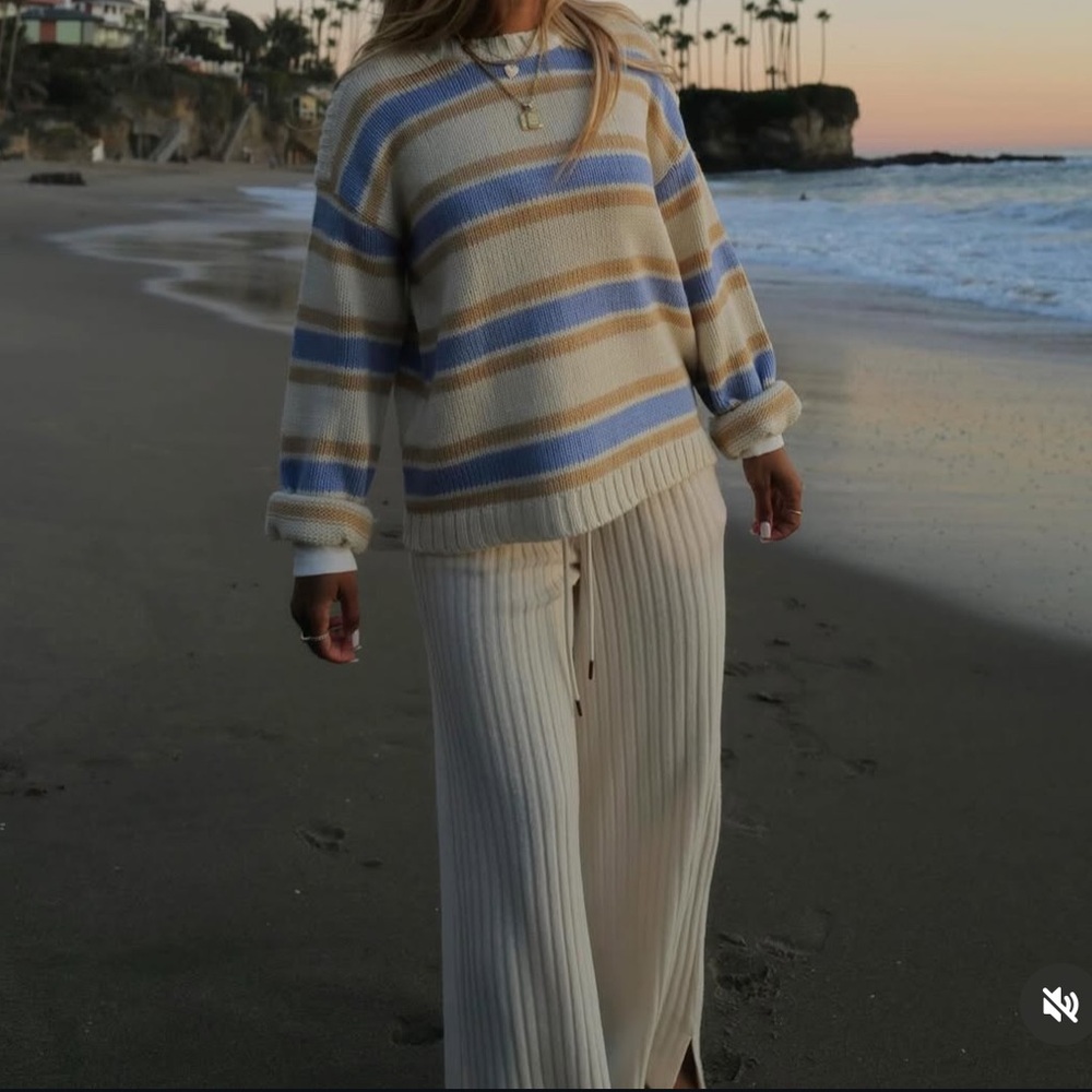 Rip Curl Striped Blue and Tan Sweater - Picture 2 of 3